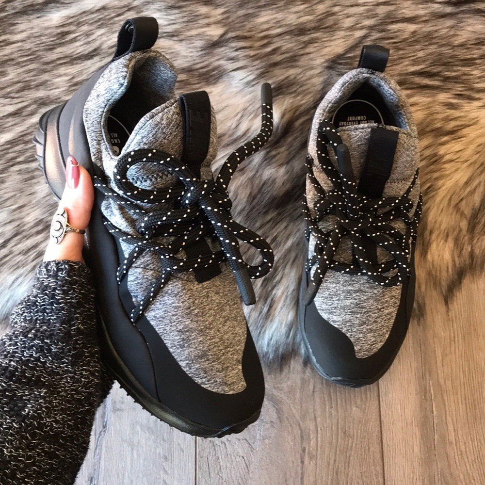 NWT🖤Nike city loop - Picture 7 of 8